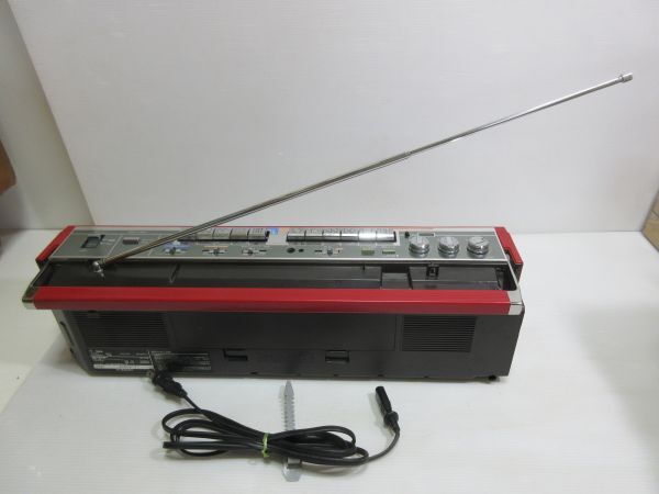 ◆SHARP シャープ QT-77R FM・AMステレオダブルカセット カラー赤 電源ケーブル付 動作確認済み 現状渡しの画像8