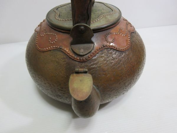 ◆レトロな 変わった銅製 茶瓶 やかん 現状渡し_画像2