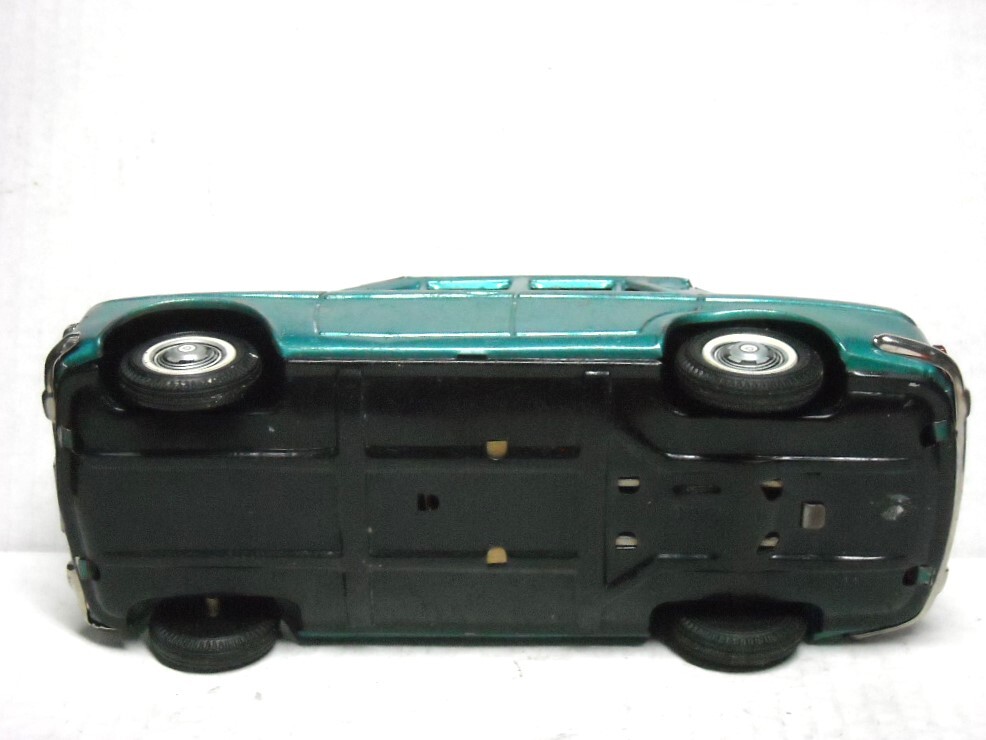 ４１０系 前期型 ダットサン ブルーバード フリクション動力 箱付＊米沢玩具 日本製の画像6