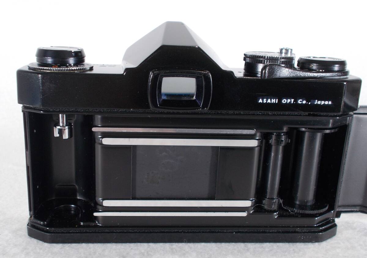 フィルムカメラ 整備済 完動品　Pentax SP + レンズ f1.8　55mm A807_画像7
