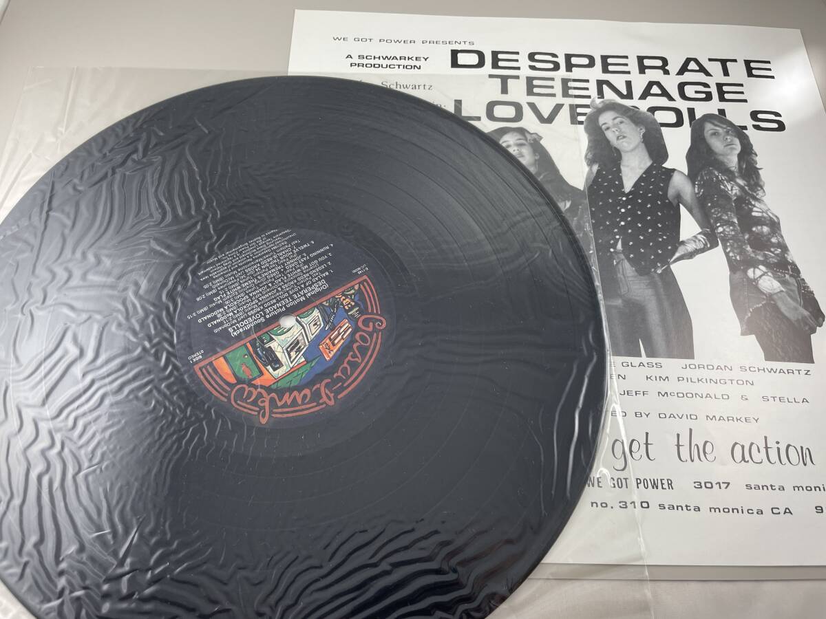 US record LP V.A DESPERATE TEENAGE LOVEDOLLS (Redd Kross, White Flag, Greg/Greg, Sin 34, Nip Drivers, Black Flag, Darkside )