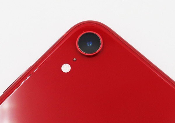 ◇【docomo/Apple】iPhone XR 64GB SIMロック解除済 MT062J/A スマートフォン プロダクトレッドの画像3