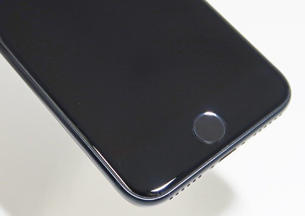 ◇【au/Apple】iPhone SE 第3世代 128GB SIMフリー MMYF3J/A スマートフォン ミッドナイトの画像8