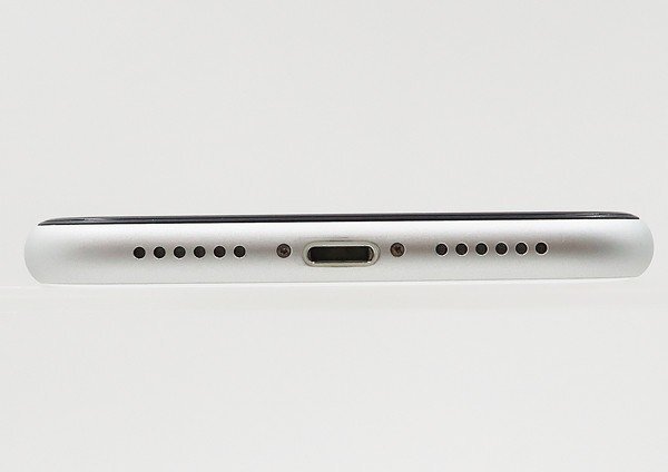 ◇【docomo/Apple】iPhone XR 64GB MT032J/A スマートフォン ホワイトの画像4