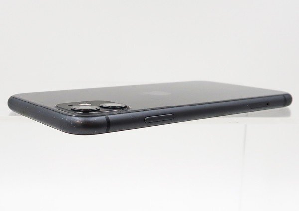 ◇【au/Apple】iPhone 11 64GB MWLT2J/A スマートフォン ブラック バッテリー最大容量90％以上 の画像5