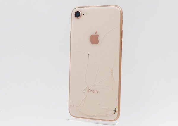◇ジャンク【au/Apple】iPhone 8 64GB SIMロック解除済 MQ7A2J/A スマートフォン ゴールドの画像1