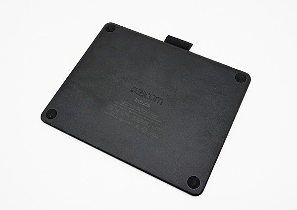 ◇美品【WACOM ワコム】Intuos small CTL-4100WL/K0 ペンタブレット ブラックの画像2