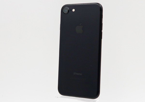 ◇【SoftBank/Apple】iPhone 7 128GB SIMロック解除済 MNCK2J/A スマートフォン ブラックの画像1