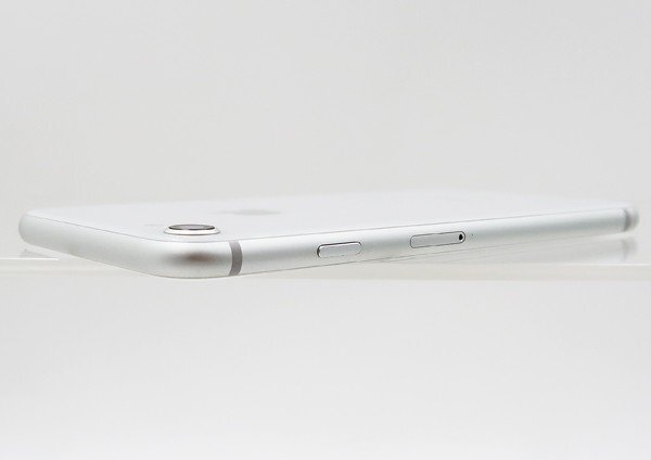 ◇ジャンク【au/Apple】iPhone 8 64GB MQ792J/A スマートフォン シルバーの画像5