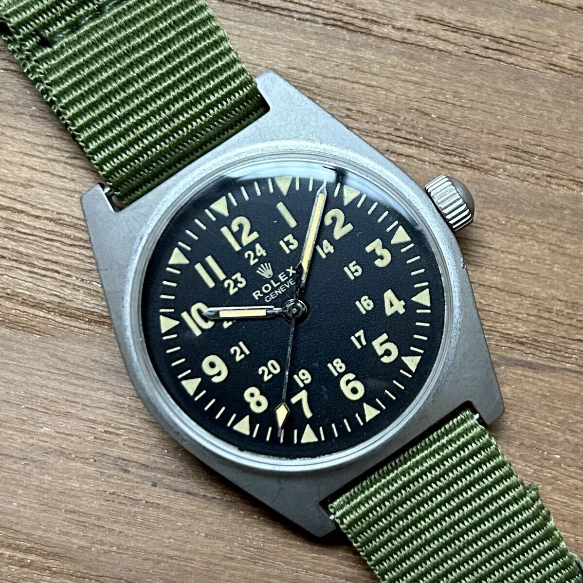 ロレックス ROLEX ミリタリー アンティーク 手巻き ジャンク ビンテージ ベトナム戦争 腕時計ミリタリーウォッチ 稼働品 機械式 軍用時計の画像1