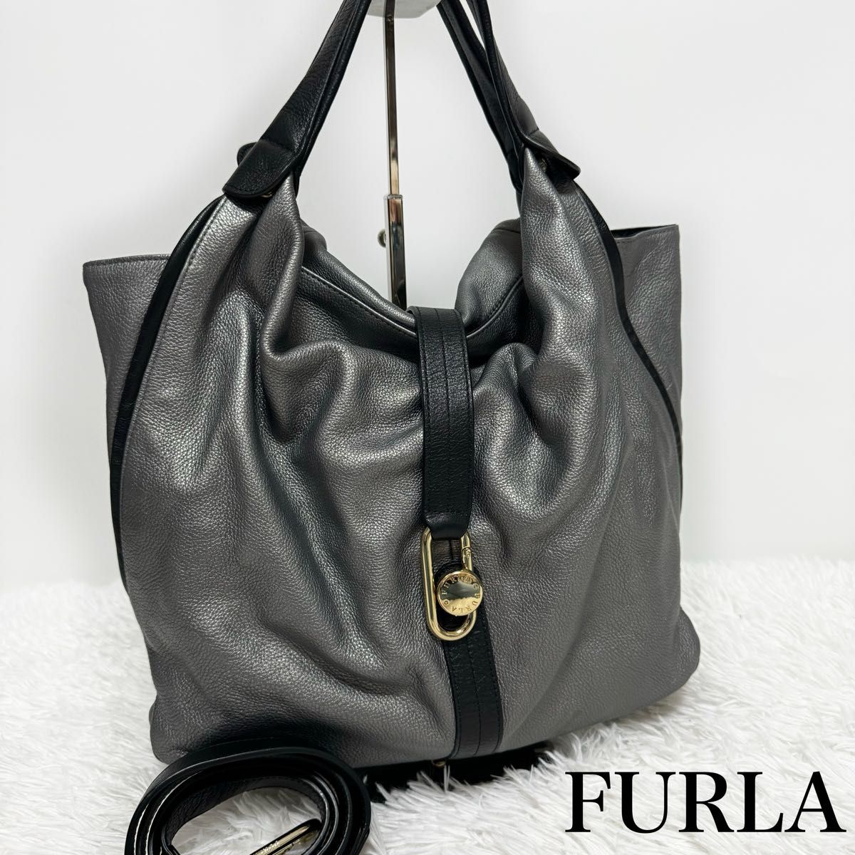 極美品！FURLA フルラ　2wayショルダーバッグ　トートバッグ　ななめがけ　肩がけ　A4収納可能