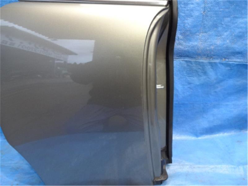 BMW original Mini (BMW) { ZF16 } right rear door P50700-24000397