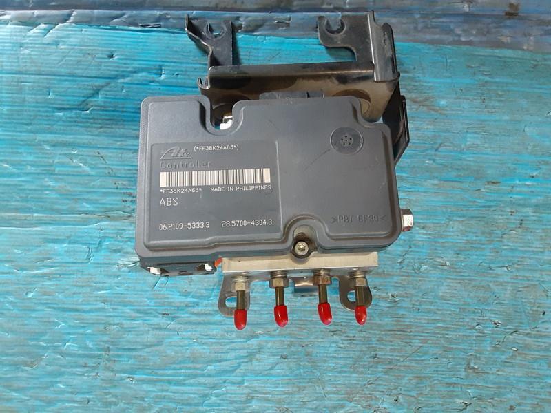  Suzuki original Escudo { TDA4W } ABS brake actuator P30700-23005538