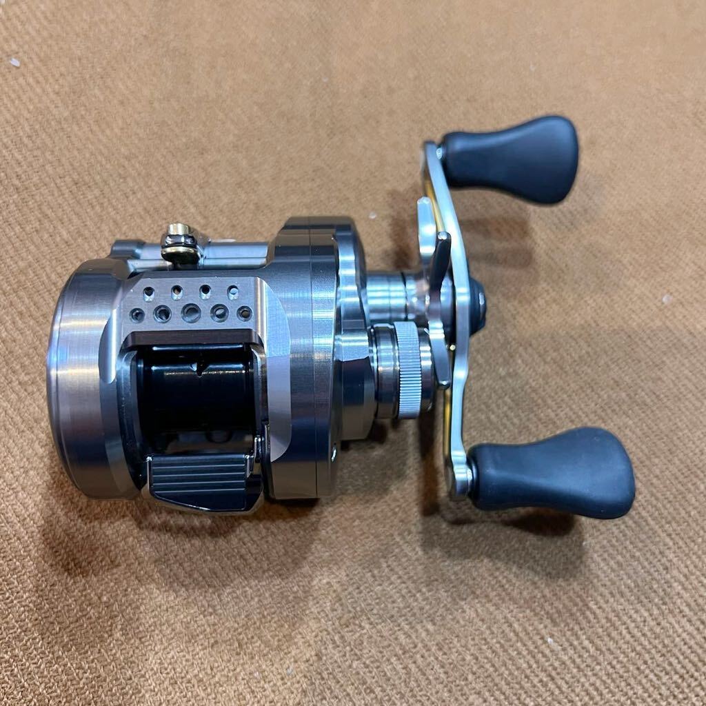 SHIMANO 23 カルカッタコンクエスト BFS XG シマノ ベイトリール 右巻き_画像5