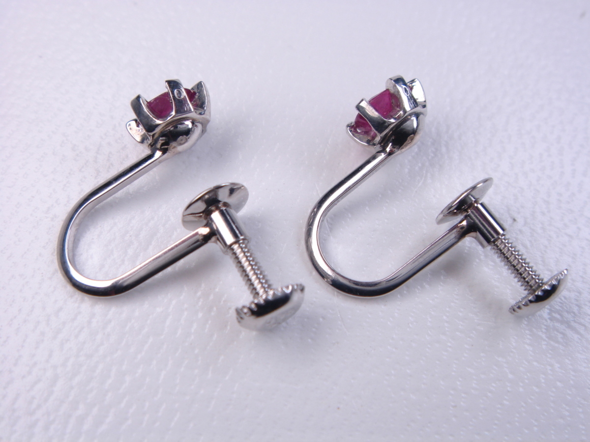 * new goods * free shipping * platinum ruby earrings *0.48ct*