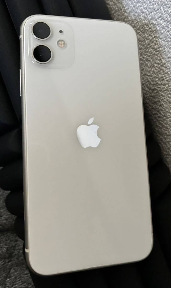 iPhone11 64GBの画像1