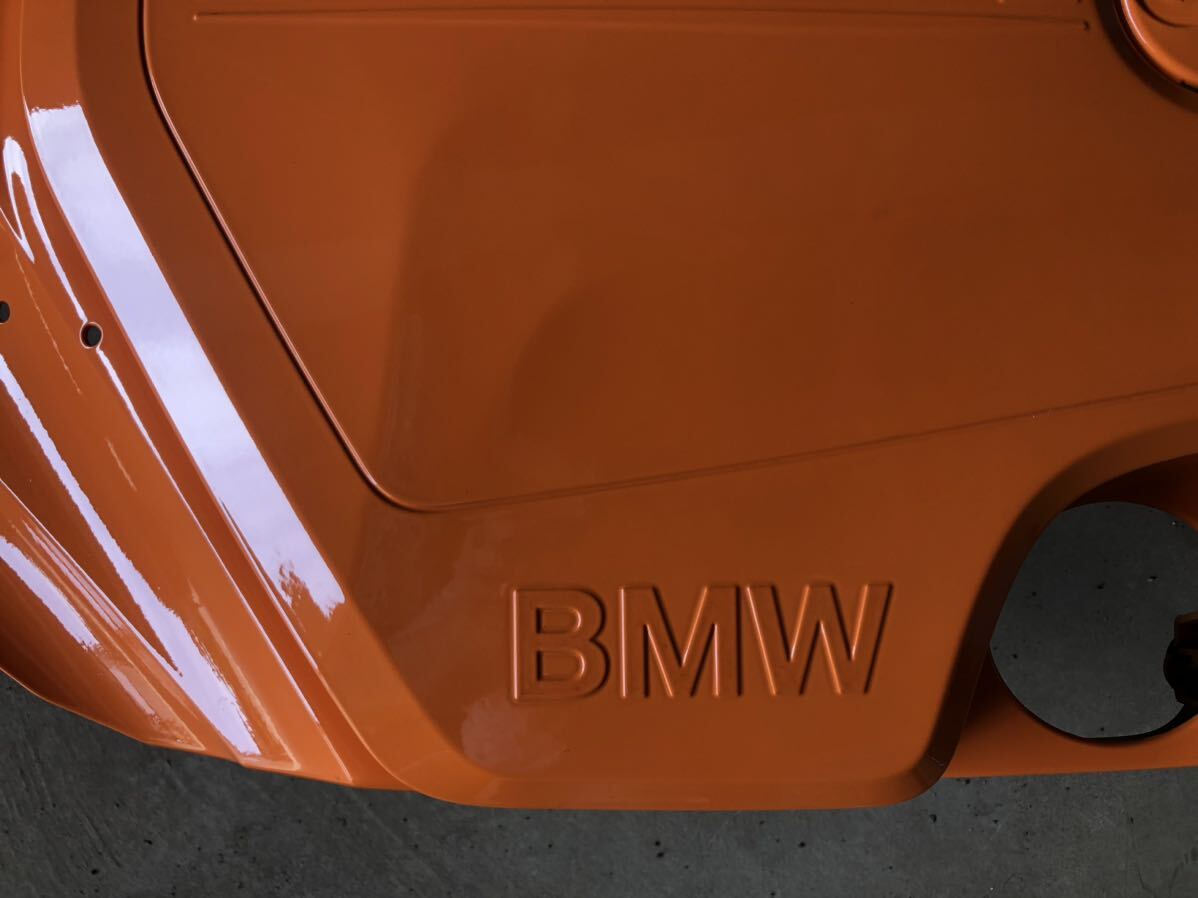 BMW F30 エンジンカバー_画像2