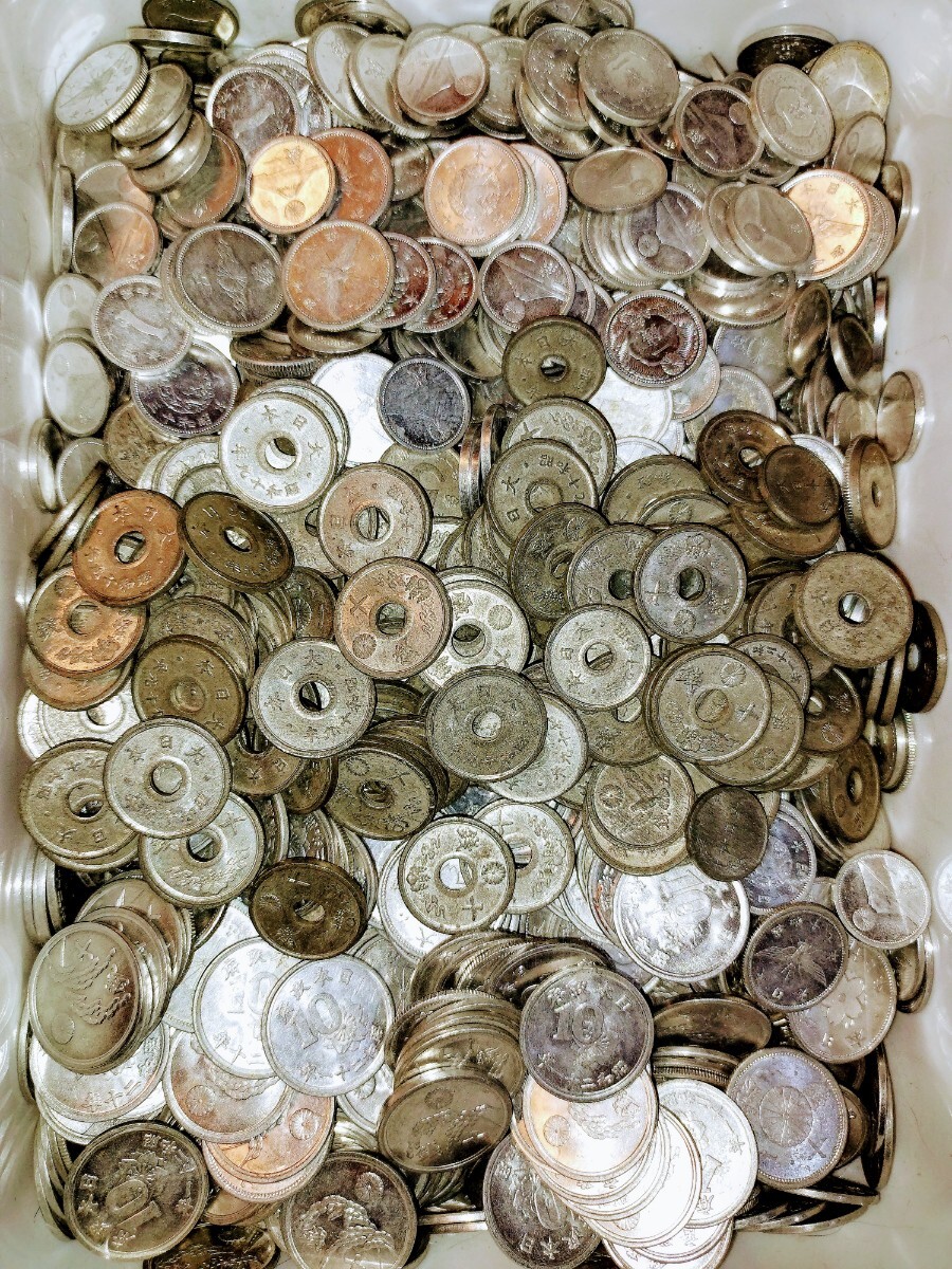C97　日本古銭　キレイなアルミ貨各種と錫貨各種_画像1