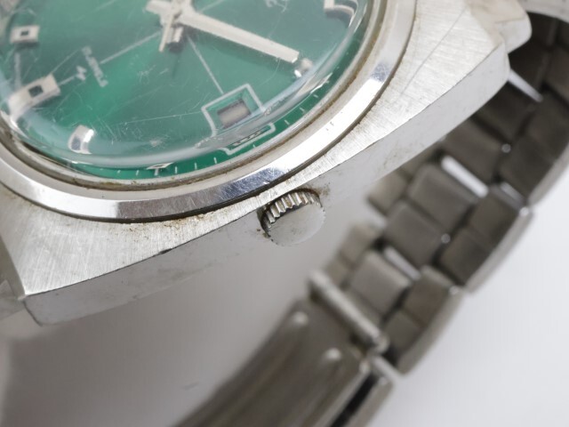 2404-535 セイコー オートマチック 腕時計 7005 7001 17石 日付 緑文字盤 銀色 純正ベルト_画像2
