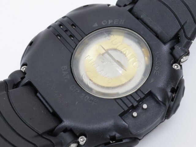 2404-555 スント クオーツ 腕時計 SUUNTO CR2032 モスキート ダイブコンピューター 黒ケース 純正ベルトの画像6