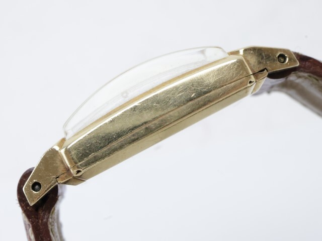 2404-572 ハミルトン 手巻き式 腕時計 金色 数字文字盤 3針の画像3