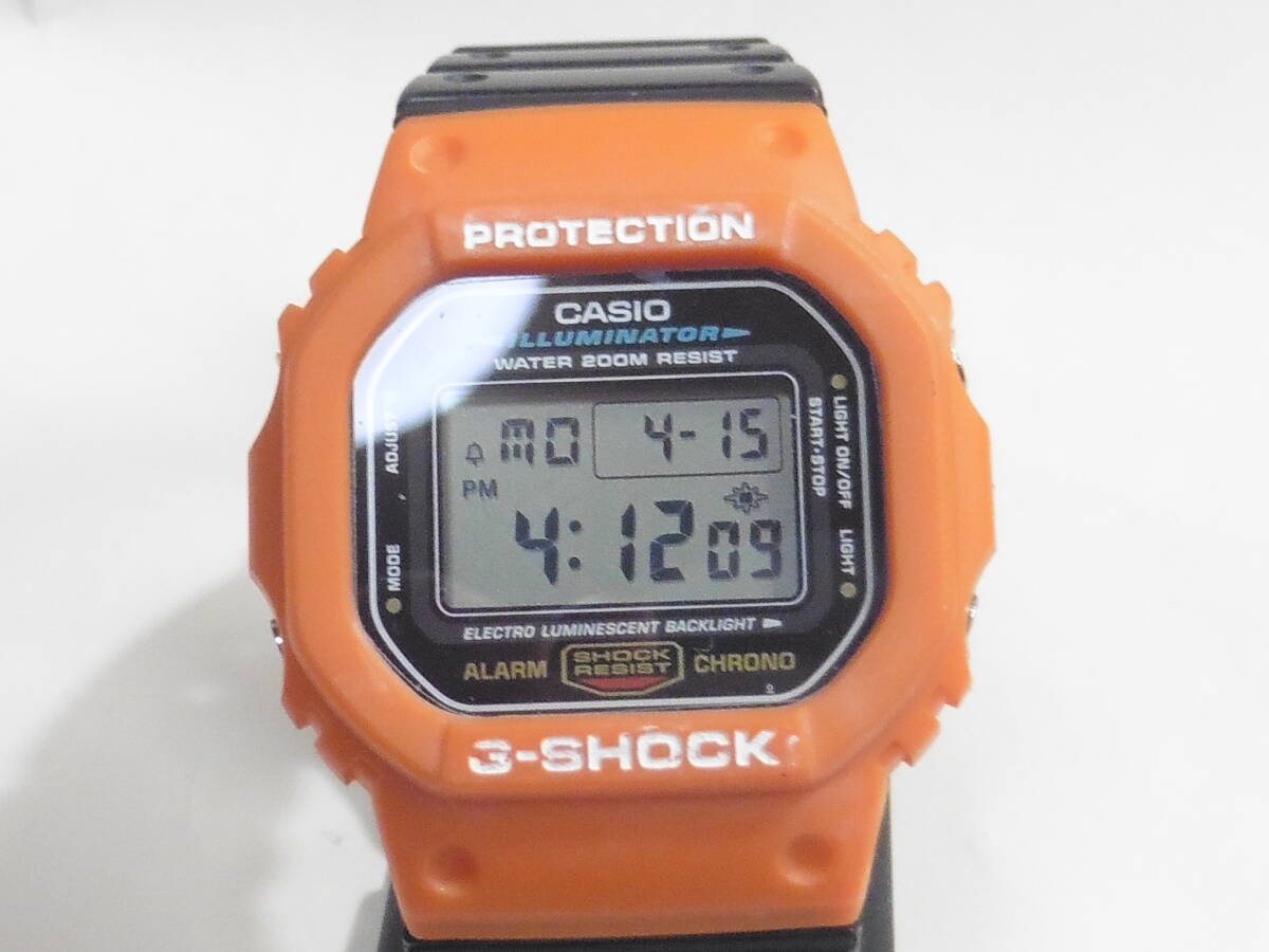 CASIO カシオ　G-shock　DW-5600E 　動作品 オレンジ色ベゼル交換済み。　_画像1