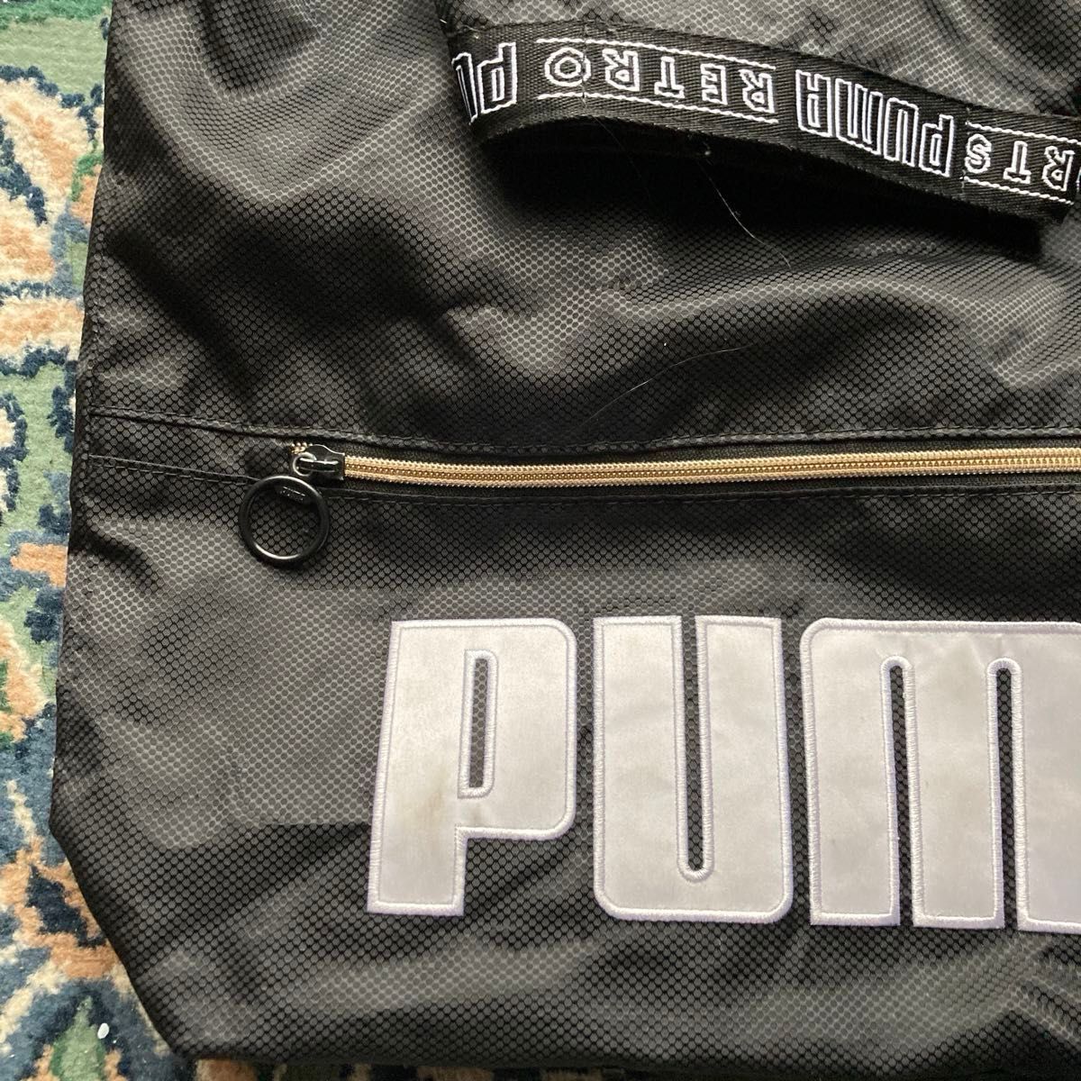 PUMA プーマ　スポーツ　リュック　内ポケットあり　軽い
