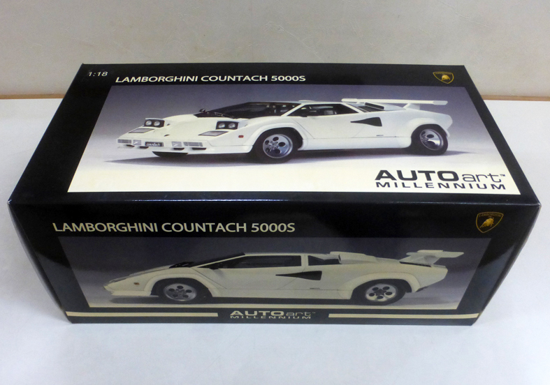 AUTO-art 1/18 Lamborghini Countach LP5000S 1982 (ホワイト）の画像10