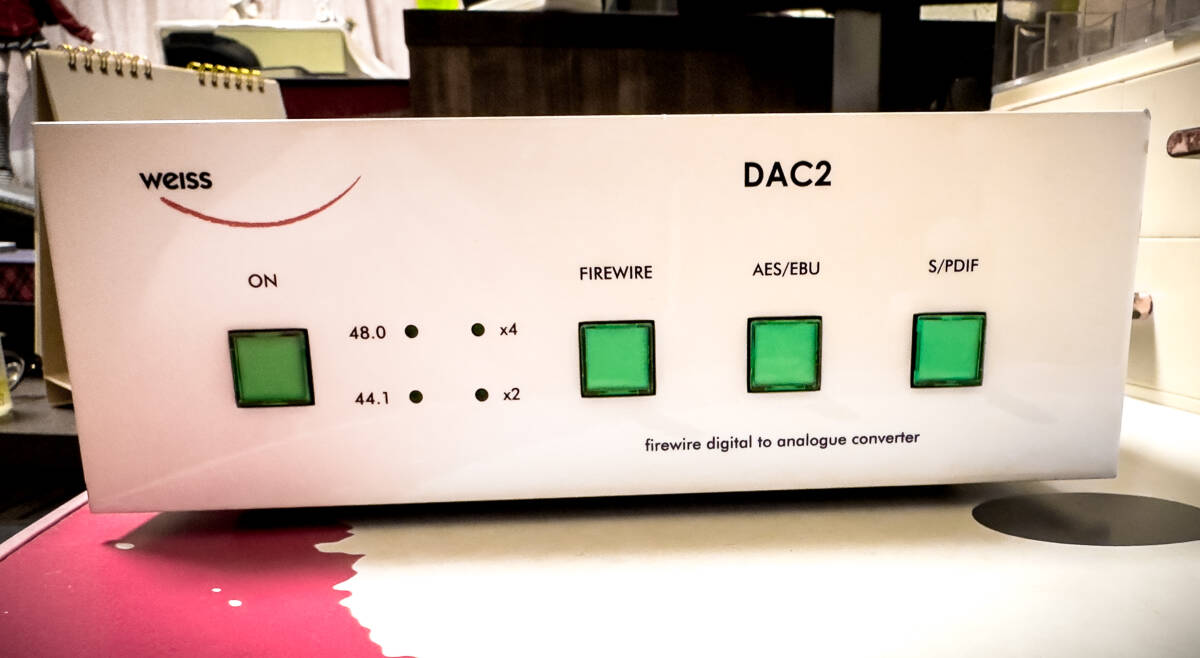 WEISS DAC2 プロ用 FireWire DAコンバーターの画像2