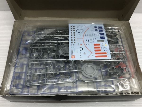 N181-240407-59 スター・ウォーズ R2-D2 & R5-D4 1/12スケール プラモデル 【未組立】の画像3