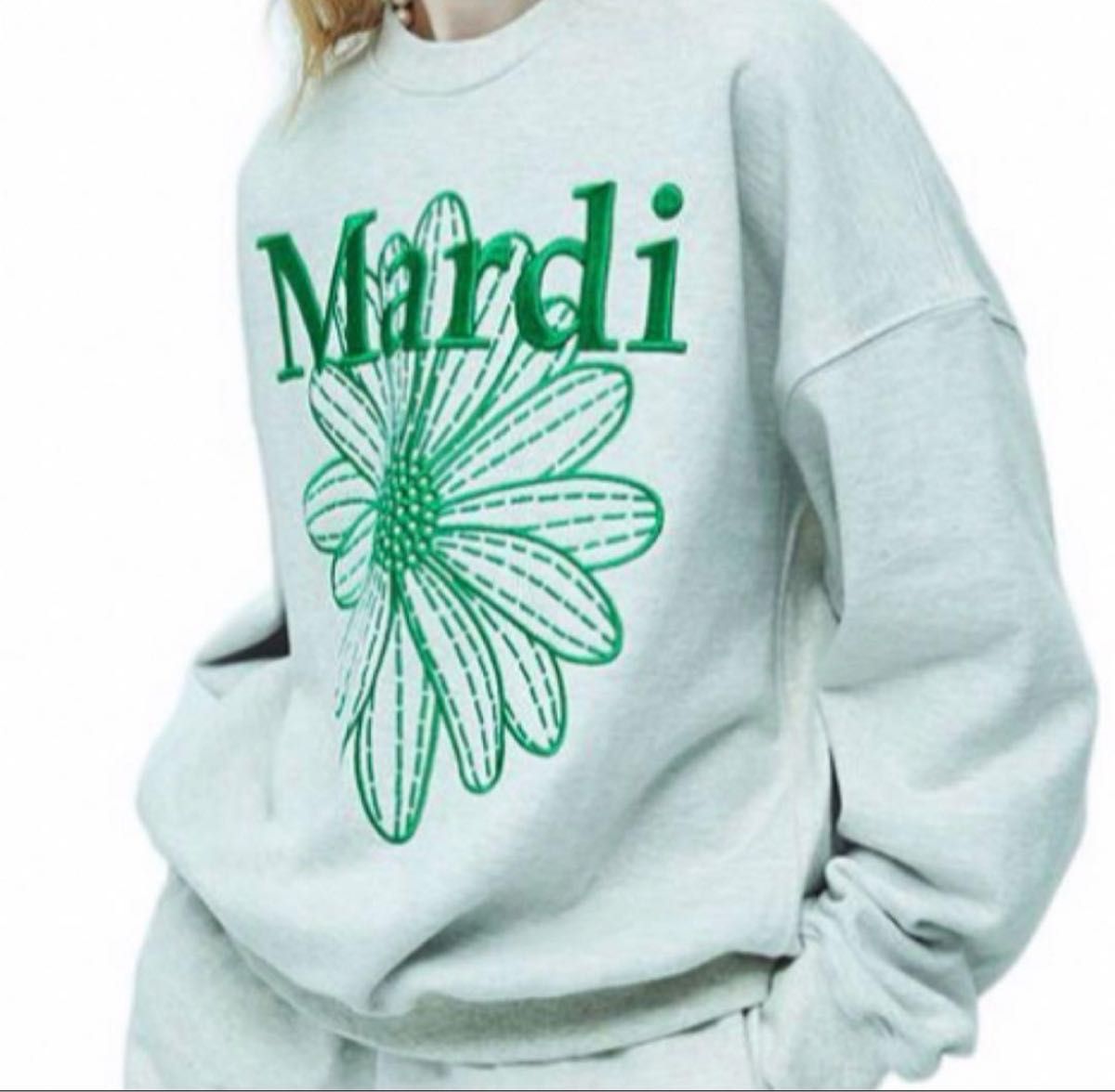 Mardi Mercredi マルディメクルディ スウェット 刺繍 グリーン Mardi Mercredi マルディメクルディ スウェット 刺繍 グリーン