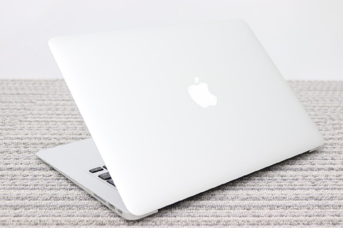 N【2012年！i5】Apple/MacBookAirA1466(13-inch,Mid 2012)/CPU：core i5-1.8GHz/メモリ：4GB/SSD：256GBの画像4