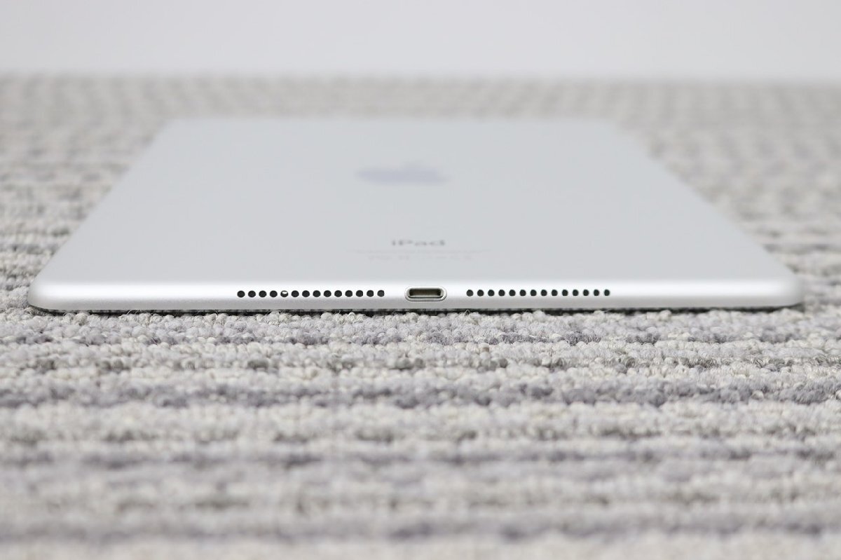 T【WiFiモデル】Apple / iPad Air2 / 第2世代(2014年) / MNV62J/A / A1566 / 32GB / 初期化済 / 動作OK_画像4