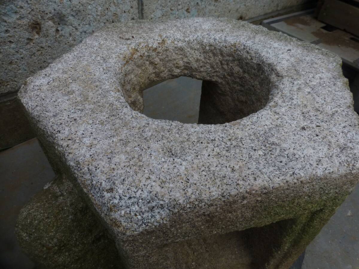 [ быстрое решение * большой ] природа камень лампа .. огонь пакет ( диаметр 40. высота 30.36Kg) двор камень камень . Tsukuba . камень изображение произведение искусства сад структура . старый .. старый инструмент старый дом в японском стиле старый дом 