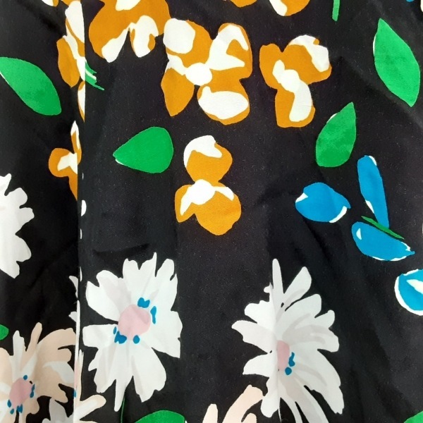 ケイトスペード Kate spade サイズS - 黒×ピンク×マルチ レディース 長袖/ひざ丈/花柄 ワンピースの画像6