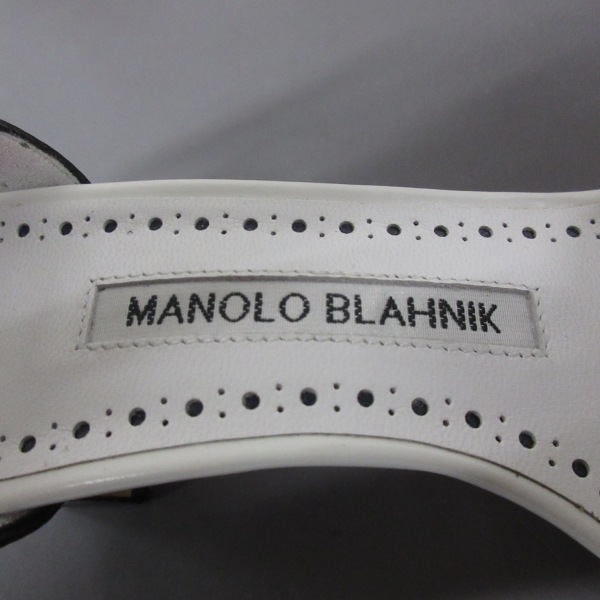 マノロブラニク MANOLO BLAHNIK サンダル 34　1/2 - レザー×エナメル（レザー） 黒×白×ダークネイビー 靴_画像5