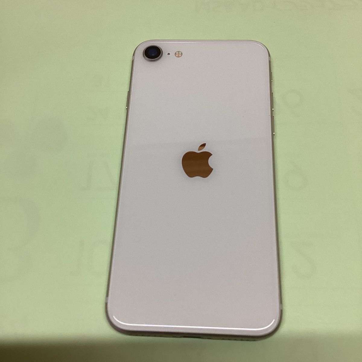 iPhone SE 64GB スターライト(ホワイト) 箱、充電ケーブルセット