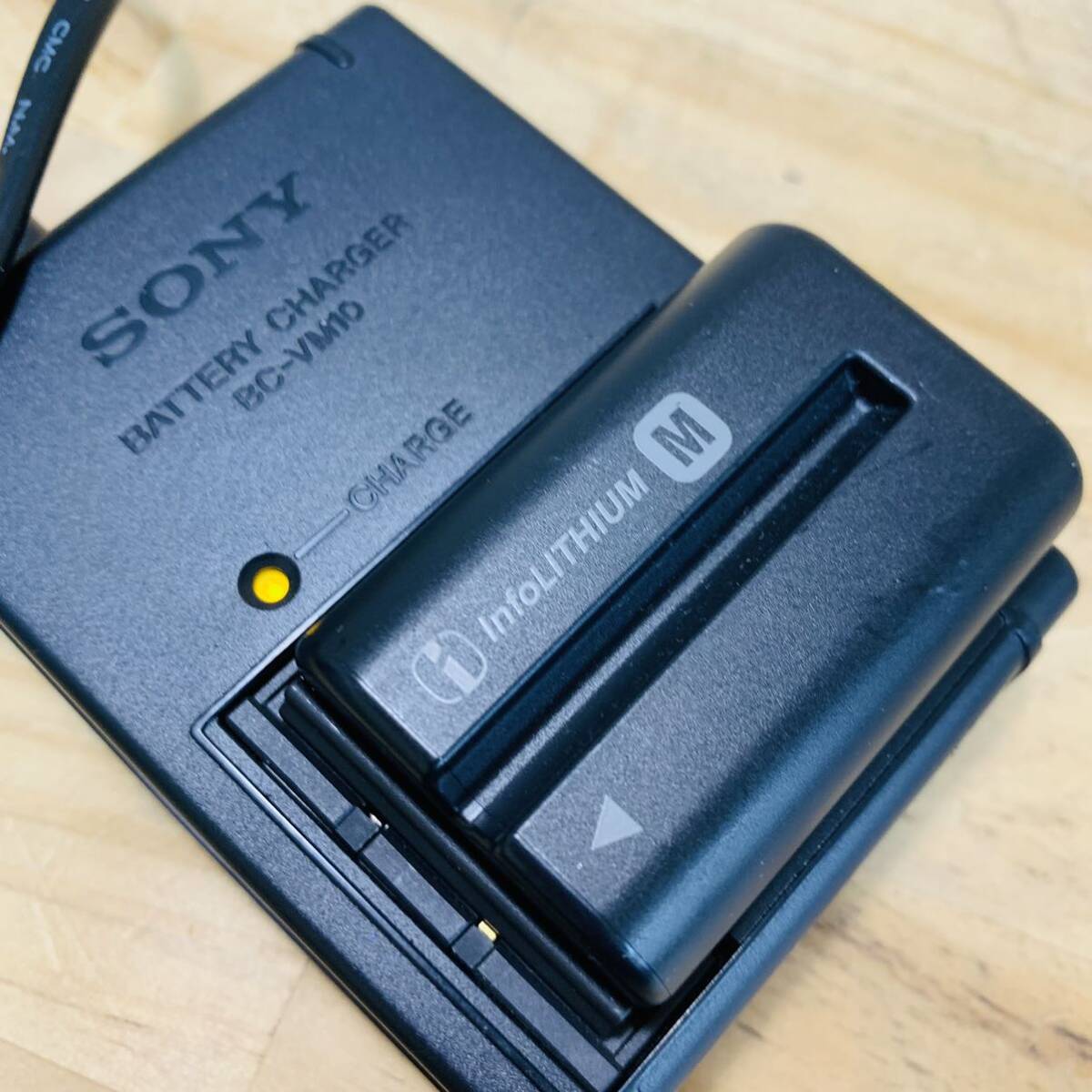 3H38406-30 electrification only OK SONY Sony battery charger BC-VM10 lithium ion NP-FM500H