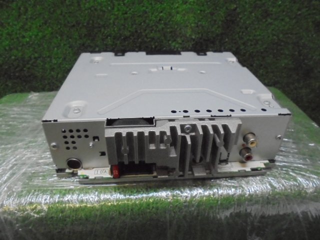 9EN6116II3 ) スバル インプレッサ GP2 A型 にて使用 カロッツェリア1DIN　CD/USBオーディオデッキ　DEH-580_画像3