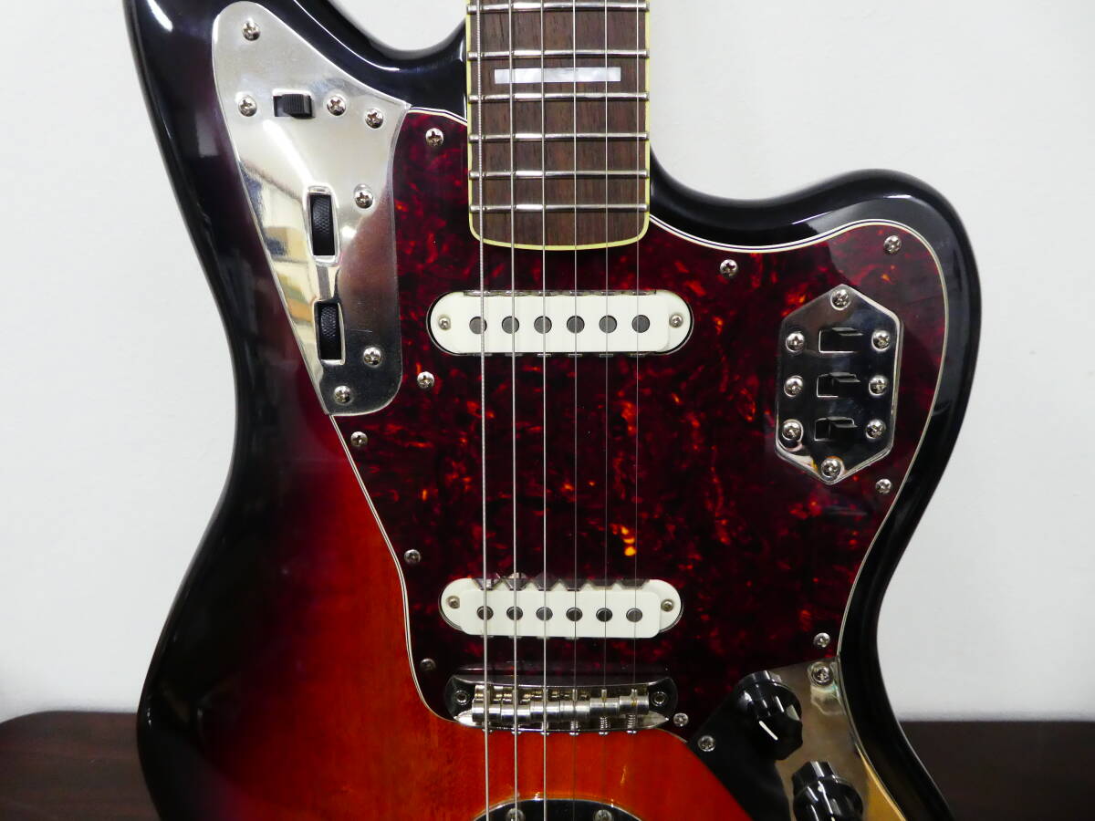 ☆スクワイア Squier Classic Vibe 70s Jaguar ジャガー クラシックバイブ エレキギター サンバースト 美品 1円スタート☆の画像4