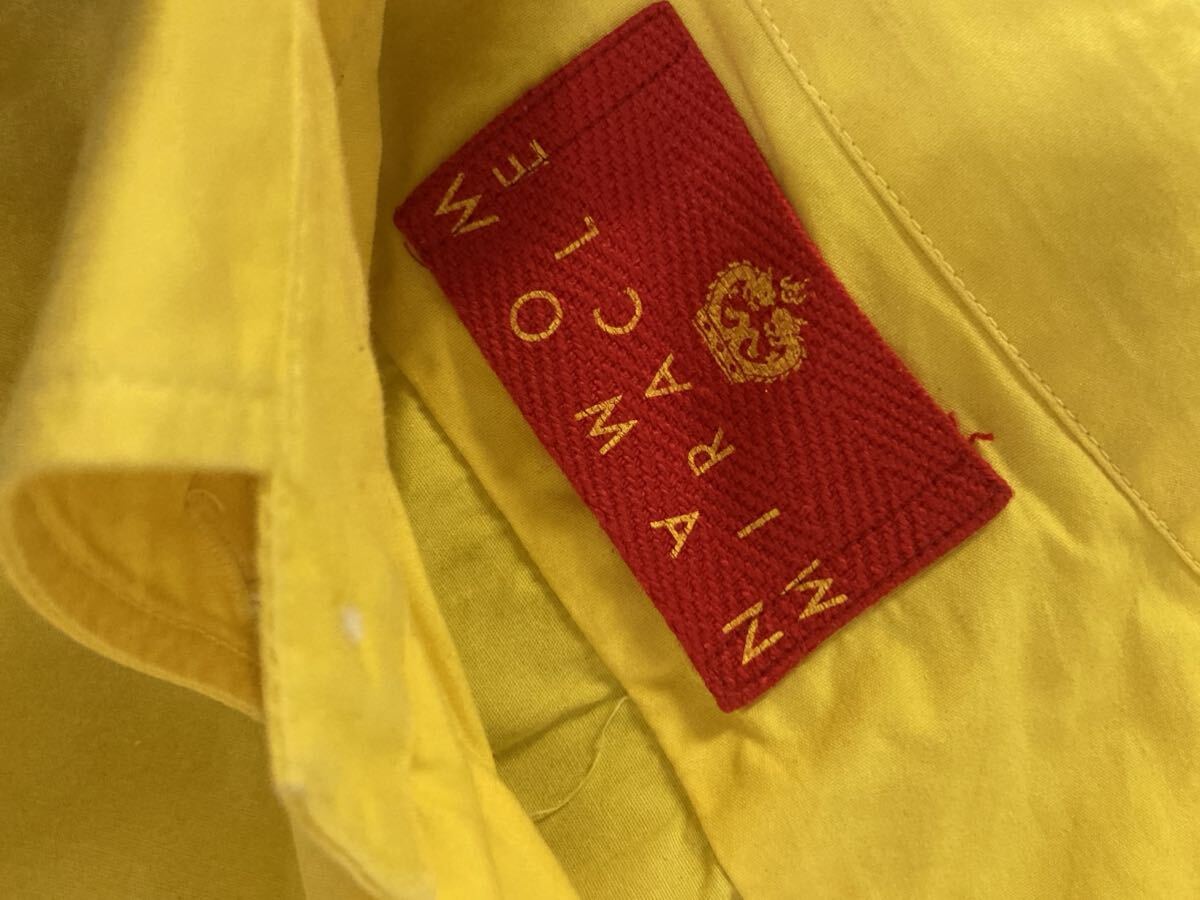 古着 良品 長袖シャツ ミラクルウーマン 黄色 イエロー長袖 シャツ 日本製 単色 無地 ワンポイントスッキリシルエット_画像5