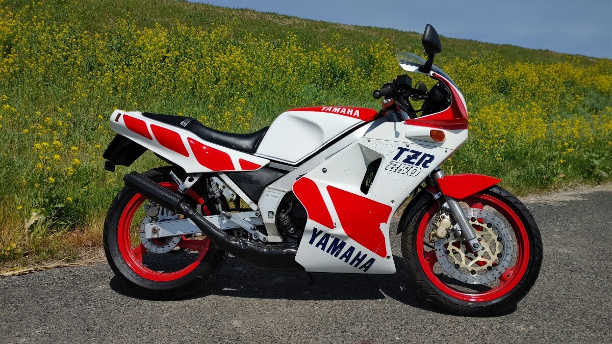 ヤマハ TZR250 1KT 2ST 低走行 実働 書類付き セミレストア 検 TZ NS GT VT FZ CB RZ R1-Z GSX RG レーサー フルカウル タイヤ新品の画像2