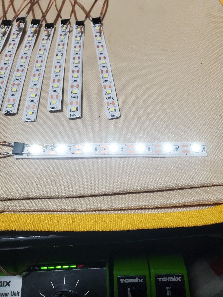 N ゲージ5Vテープ LED 室内灯 白色　20本 