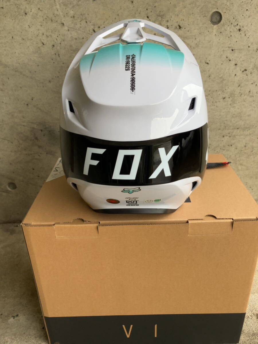 FOX Racing V1ヘルメット　トキシック　ホワイト　オフロードヘルメット _画像3