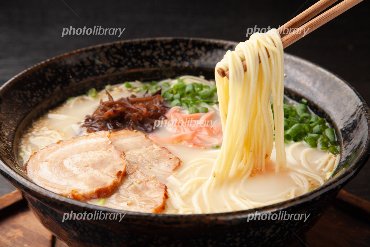 New 人気　豚骨ラーメン　九州仕立て 即席ラーメン とんこつ味 液体スープ付き コクのあるスープ 絶品 おすすめ これは旨い 　427_画像4