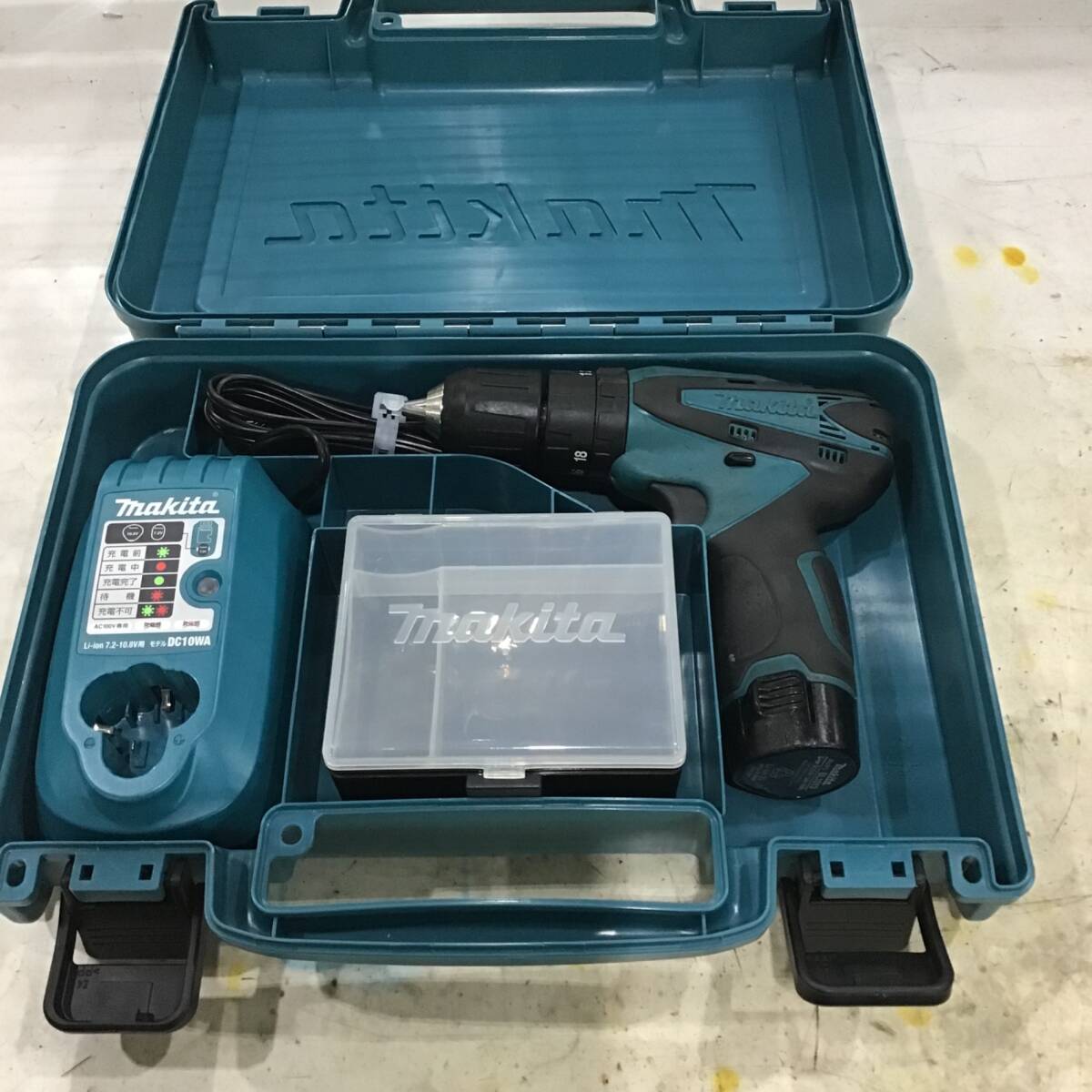 【中古品】〇マキタ(makita) コードレス震動ドライバドリル HP330DWX