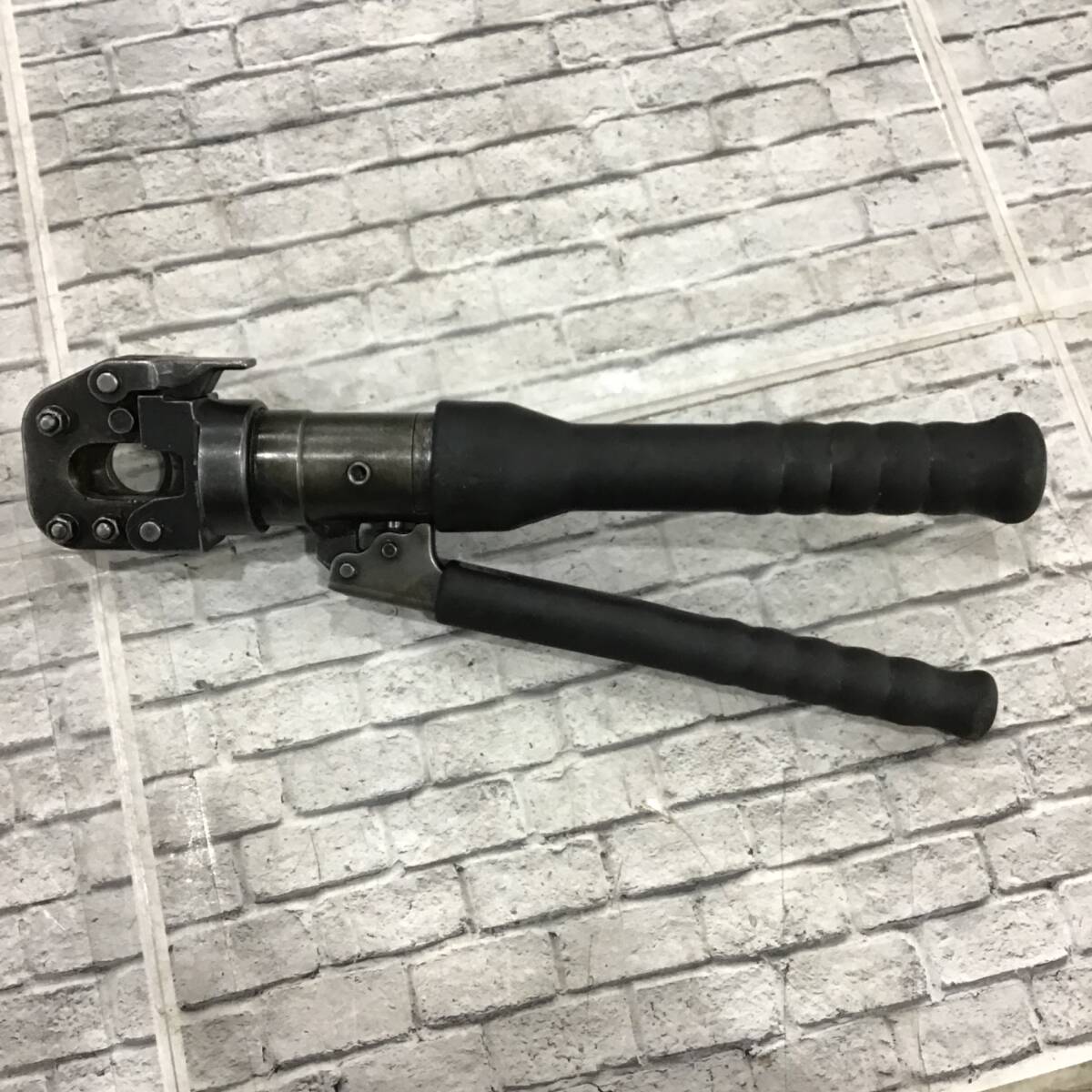 【中古Bランク】型式不明 泉精器(IZUMI) 油圧式ワイヤカッタ S-20Aだと思われますの画像4