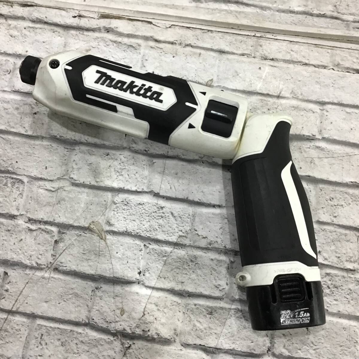 【中古品】★マキタ(makita) コードレスペンインパクトドライバー TD022DSHXW_画像2