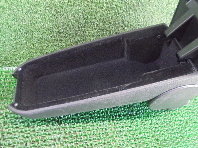 3FD7512 средний правый )) Volkswagen Golf GH-1JAZJ 2003 год GLi оригинальный подлокотники консоль 