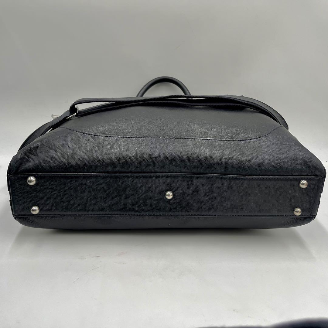 極美品 ●ペッレモルビダ PELLE MORBIDA ビジネスバッグ ブリーフケース 斜め掛け 2way レザー サフィアーノ 本革 A4 収納 PC 書類 通勤 鞄の画像5